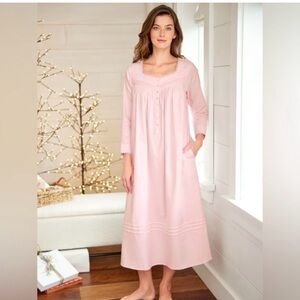 Eileen West Soft Pink Lace Long Nightgown Pockets Fairy Tale Flannel Feminine